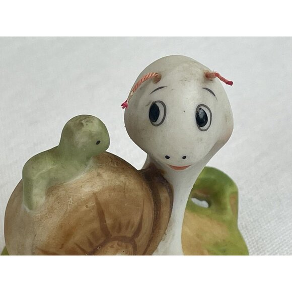 Vintage Ceramic Snail & Baby Figurine On Leaf Hand-Painted Cute Collectible Homc - Picture 6 of 8